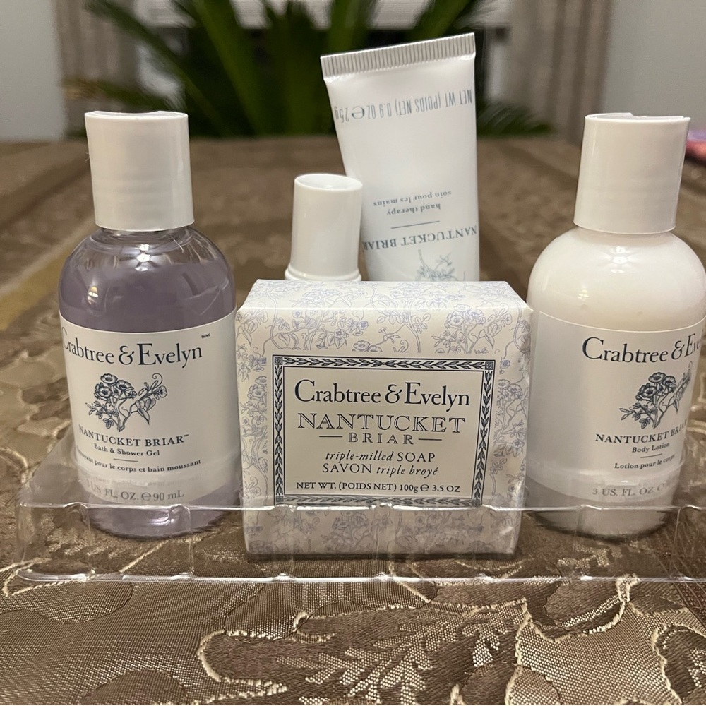 Crabtree & Evelyn Nantucket Briar Blue Travel Set